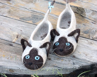 Siamese cats slippers, Himalayan cats, mink, Tonkinese, Burmese cat toy, animals, custom size, felted shoes, wool, cats, flat slippers, gift