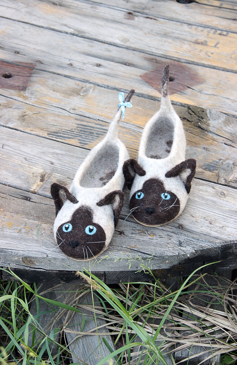 Siamese cats slippers, Himalayan cats, mink, Tonkinese, Burmese cat toy, animals, custom size, felted shoes, wool, cats, flat slippers, gift imagen 1