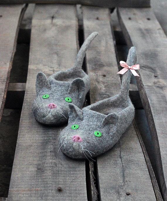 cat slippers for cats