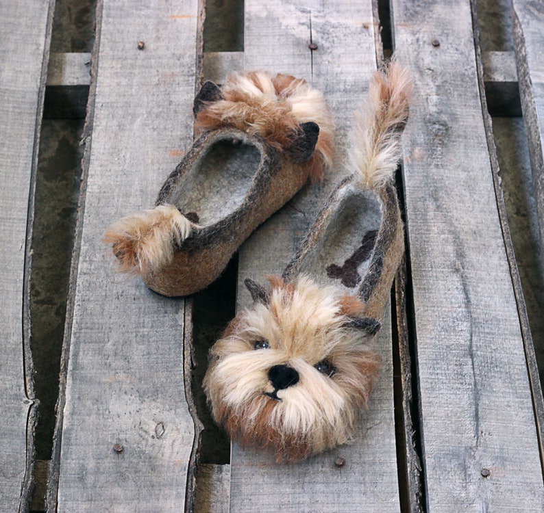 Premium York Terrier custom dog slippers, felted Yorkshire, personalized, wool, mini dog toy shoes, felt, flat slippers, home, felting image 6