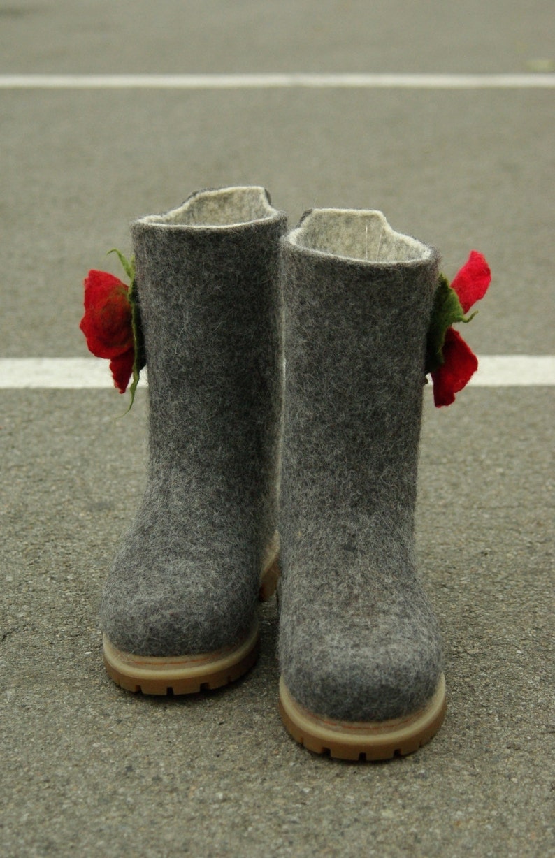 Women's wool felted snow boots Valenki. Personalized Etsy