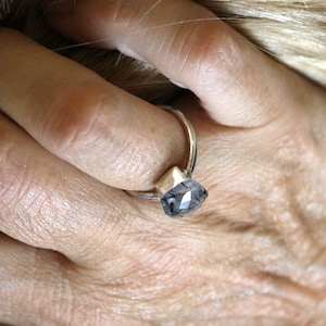 Anello Con Alessandrite, Anello Solitario, Anello Con Promessa, Anello Con Pietra Preziosa Taglio Ovale In Alessandrite - Italia