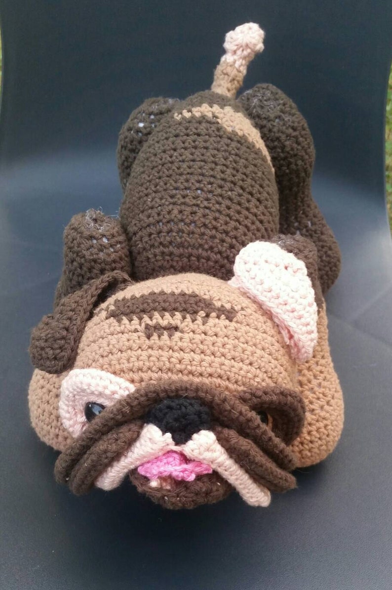 Bull bulldog completely crocheted in cotton Mr