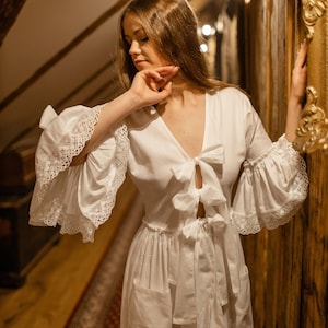 Chemise de nuit victorienne deshabille victorien peignoir victorien lingerie a l ancienne peignoir vintage robe rococo vetements des annees 1800 reine Isabelle Etsy France