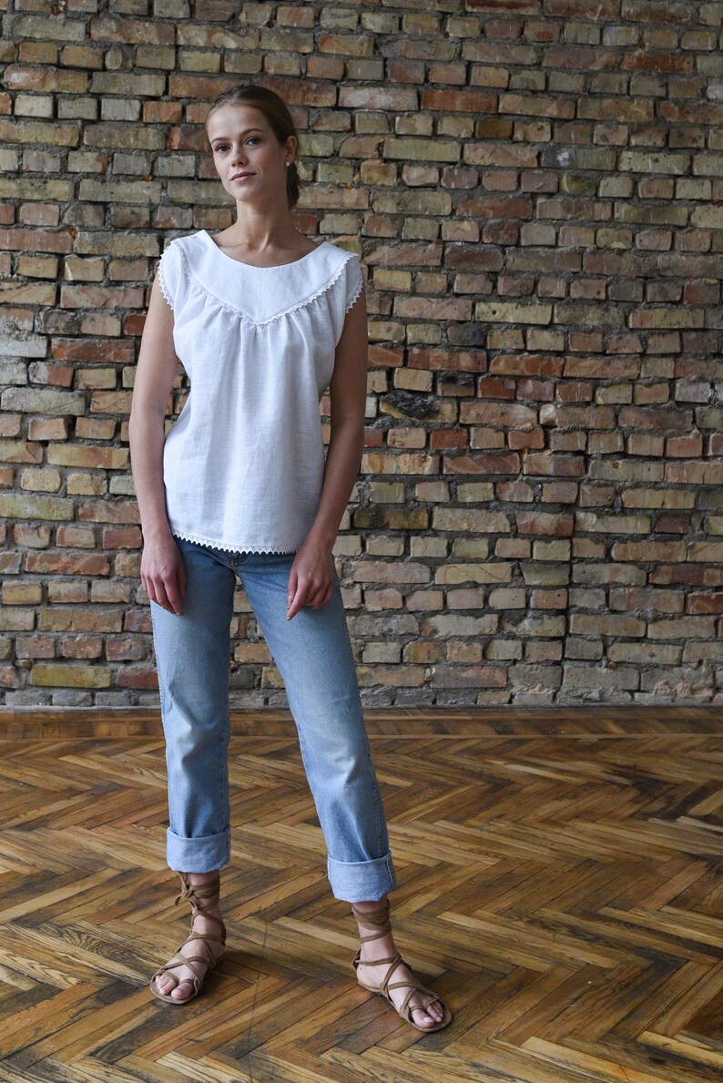 Blusa de lino, blusa campesina, camisa de cabaña, blusa con volantes, ropa vintage, blusa de manga corta, blusa de moda antigua, blusa de lino Vecpiebalgas imagen 8