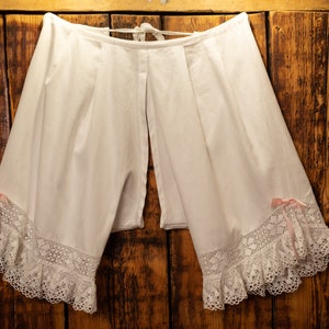 Bloomers victorianos, ropa de 1900, ropa interior vintage, braguitas antiguas, braguitas vintage con volantes Mademoiselle de France imagen 9