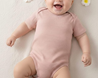 Baby Bodysuit Strampler - Super Weiche Bio Baumwolle - Gender Neutral - Geschenk