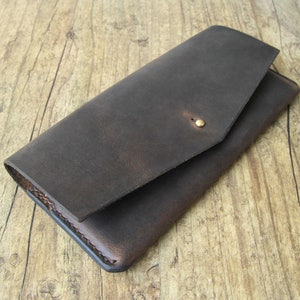 Minimalist leather ladies wallet wallet in vintage style handmade from dark brown leather in Munich image 2