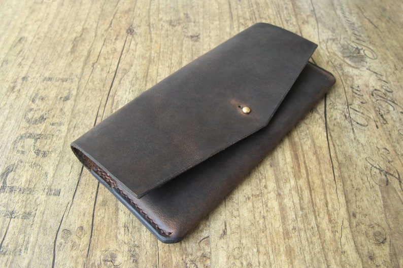 Minimalist leather ladies wallet wallet in vintage style handmade from dark brown leather in Munich image 2