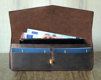 Minimalistische Leder Damen Brieftasche Geldbörse im vintage Style handgefertigt aus dunkelbraunem Leder in München