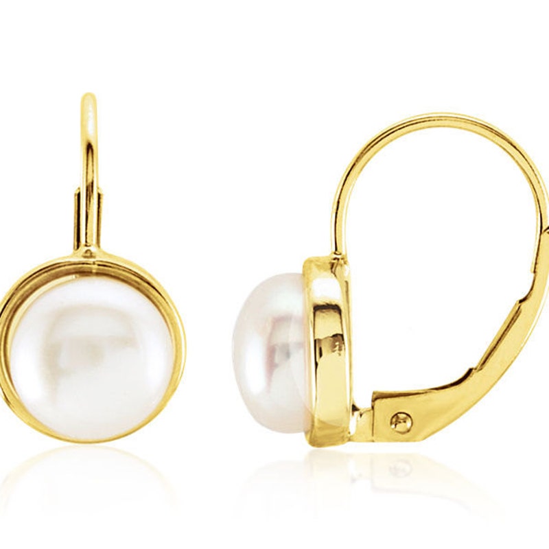 WHITE PEARL PIERCE EARRING main image 1