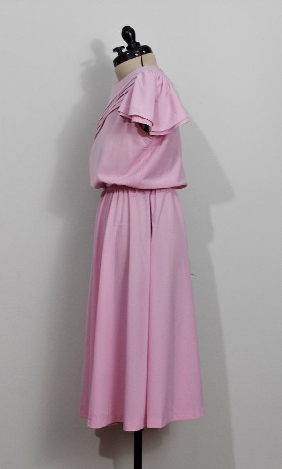 Lady Carol Petites  Pink 70s Dress with Flutter S… - image 3