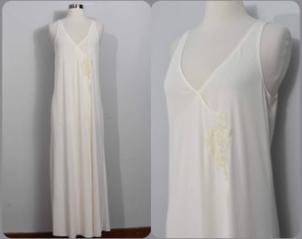 Formfit Rogers Cream Maxi Nightgown