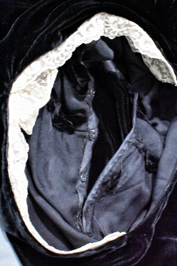 Black Silk Velvet 1930s Bias Cut Gown - Gem