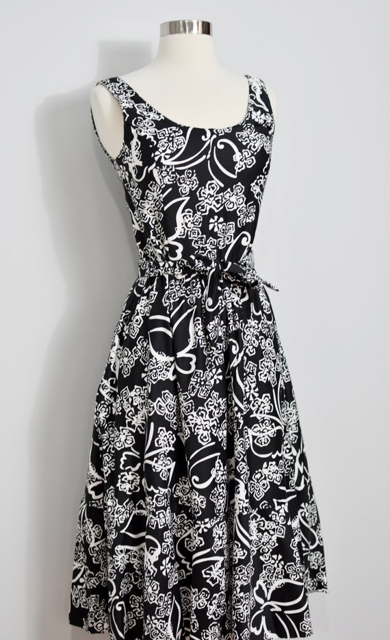 Malia Black/White Butterfly Print Dress - image 7