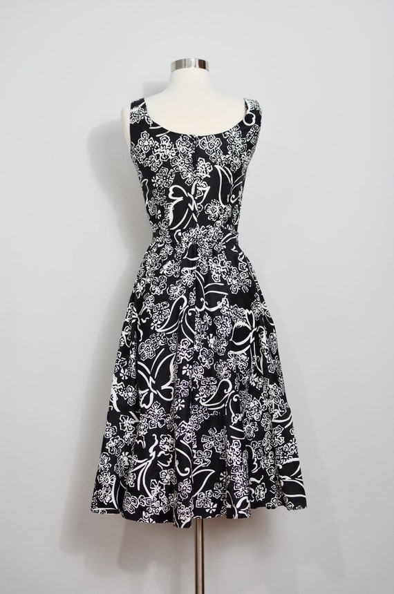 Malia Black/White Butterfly Print Dress - image 4
