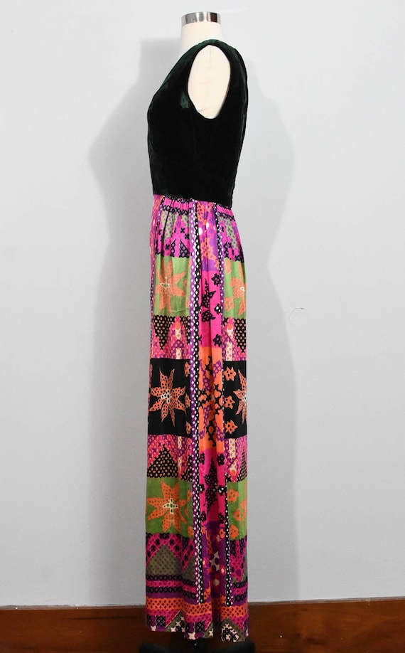 60s/70s Green Rayon Velvet/Psychedelic Mod Maxi D… - image 3