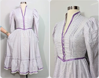 Purple Gunne-Style Floral Print Dress 70s