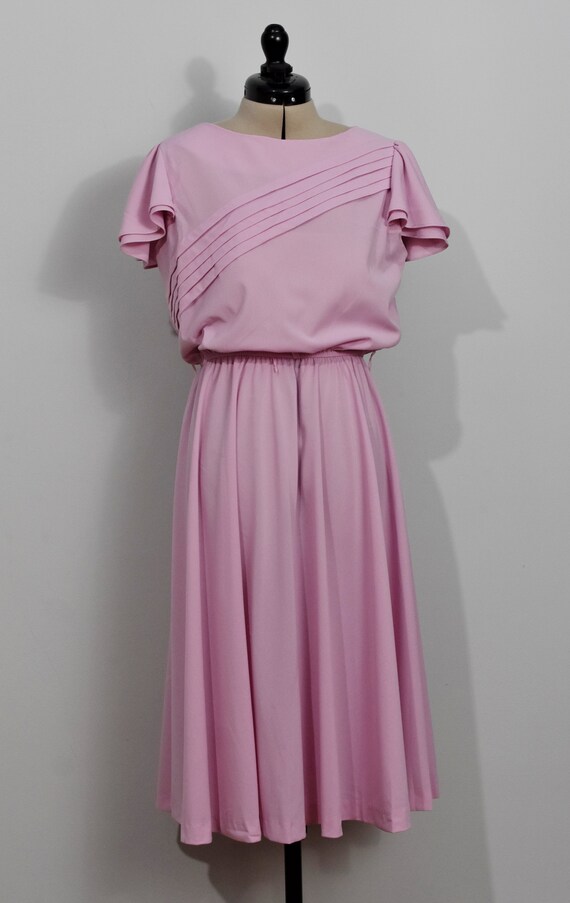 Lady Carol Petites  Pink 70s Dress with Flutter S… - image 2