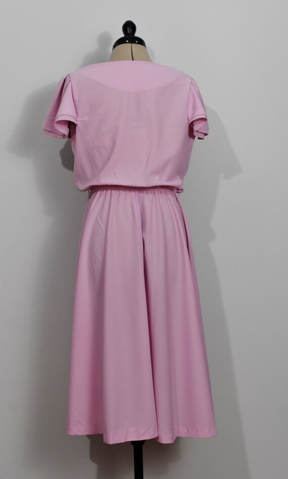 Lady Carol Petites  Pink 70s Dress with Flutter S… - image 4