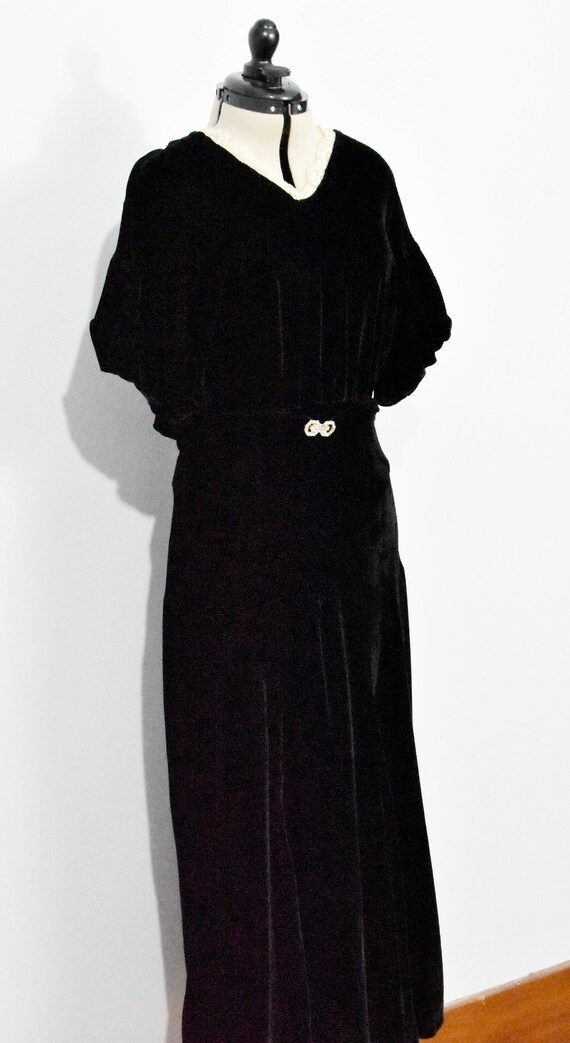 Black Silk Velvet 1930s Bias Cut Gown - Gem