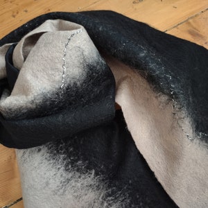 Men&#39;s Felted Scarf from Merino of Two Colors, Black and Other Color Warm Wool Scarf, Felted Unisex Woolen Scarf, Handmade Gift for Еveryone