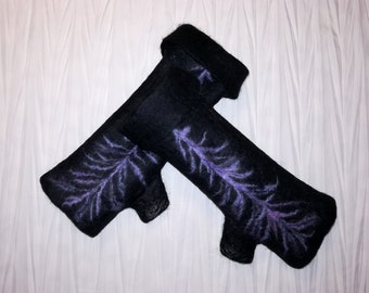 Black and Purple Felted Fingerless Gloves, Merino Fingerless Mittens, Wool Gauntlets, Boho Felt Pulse Warmers, Gift for Women and Girls