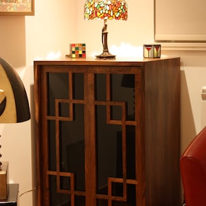 Wine cabinet