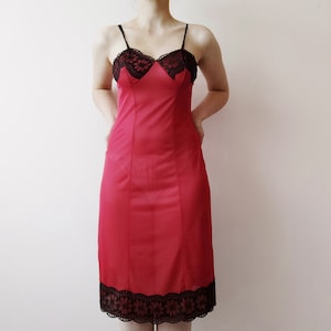 Red vintage slip, S-M, red and black lace slip, vintage nightwear, lace, nylon, vintage lingerie, vintage slip, sexy slip, slip dress