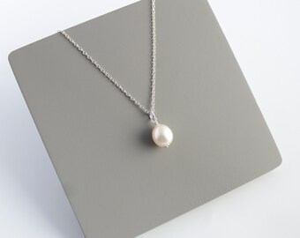 SILVER & PEARL DROP NECKLACE IN WHITE **UK SELLER** WEDDING PRESENT 