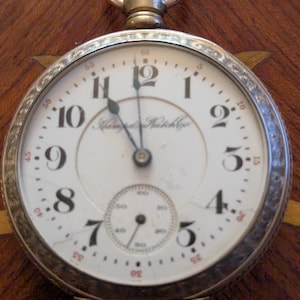 Ornate GF Cased 1909 Hampden Dueber Grand Pocket Watch 18 Size 17 Jeweled Movement Running and Keeping Time