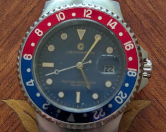 Reloj de pulsera Casio JB Champion para hombre, estilo Pepsi, de acero inoxidable, con bisel giratorio, movimiento de cuarzo, como nuevo. Funciona y mantiene la hora.