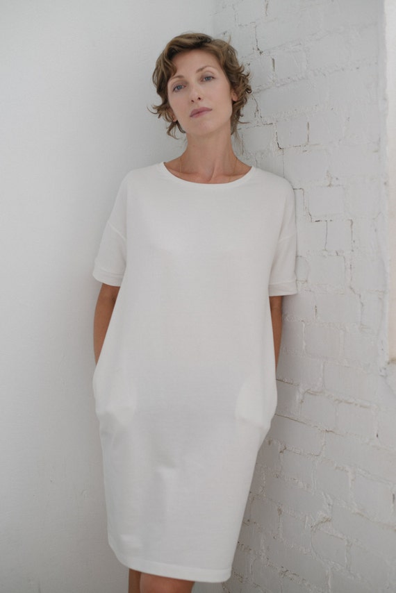 womens white tshirt dress