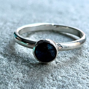 Kyanite stacking ring, droplet ring, Silver stackable ring image 4