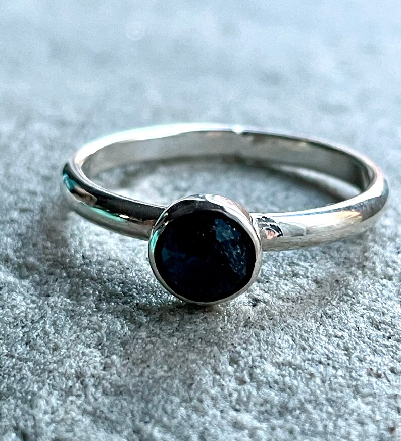 Kyanite stacking ring, droplet ring, Silver stackable ring image 4
