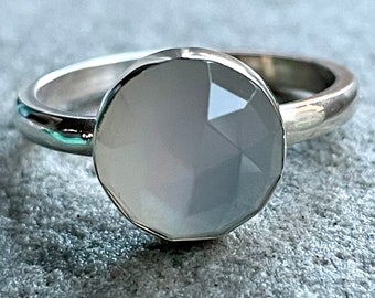 Moonstone ring, Natural moonstone ring