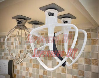 Paquete de 4 soportes de fijación para batidora KitchenAid / Paquete de 4 soportes de montaje inferior que ahorran espacio con 3 tiras adhesivas Command M
