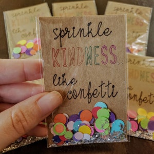 Espolvorea AMABILIDAD como confeti, paquetes de confeti, regalos inspiradores, rociadores de diversión, tarjeta de confeti, correo feliz, inserciones de paquetes