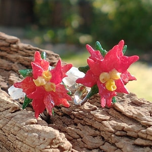 CCO4 - CLIP-ONS Red Poinsettias 2