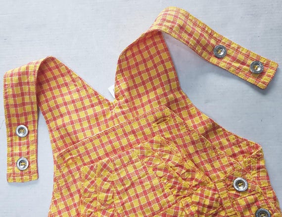 Sale 30% Dungarees, wide, checked, yellow/pink, cotton with texture, buttons on both sides, ruffle details, kids, girls, Whoopi, Vintage