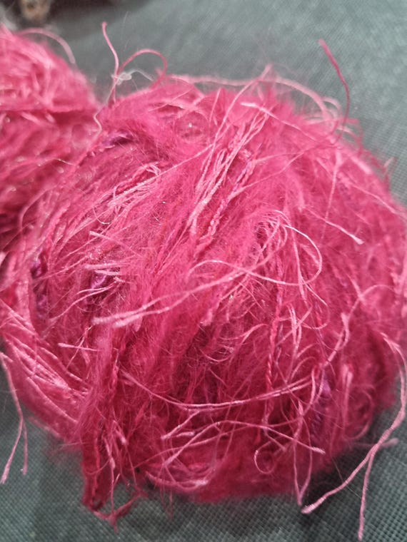 Wool, designer yarn blend, hand-wound, for casual crafts, e.g., vests, knitted shirts, crocheted tops, various fiber types, vintage wool