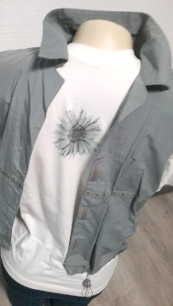 Sale 30% T-shirt, short sleeve, graphic flowers, frontside, white-grey, round neck, BIG, Girls, Women, S.Oliver, Vintage