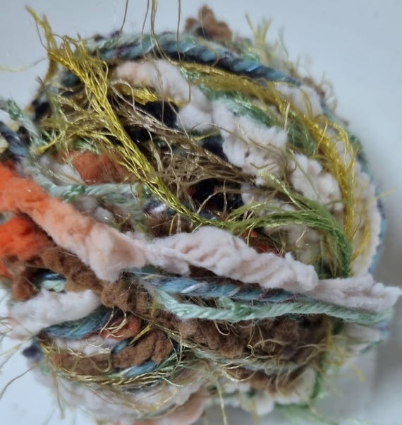 Wool, designer yarn mix, decorative yarn/accent yarn, for stripes, edges, and much more. Mini skeins, various fiber types, hand-wound, vintage wool