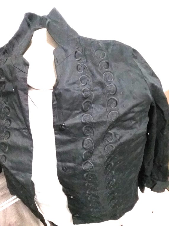 Sale 30% blouse, collar blouse with lapels, black on black - generously embroidered front, girls, women, second hand, vintage