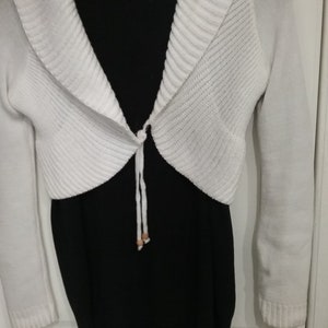 Sale 30% Strickjacke, Kurzjacke, Bolero, weiß oder braun, breite Ränder im Rippenmuster, one Size, Maßangabe, IMOTEX, Voguish, Vintage