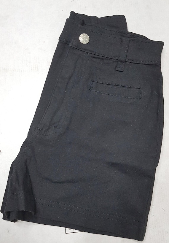 Sale 30% shorts, shorts, Bermudas, black. Zipper, size information, young fashion, gender, del Gado, vintage
