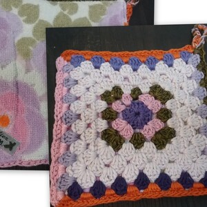 Agarraderas hechas a mano Página 2 Granny Squares con tela, accesorios para el hogar, regalos imagen 2