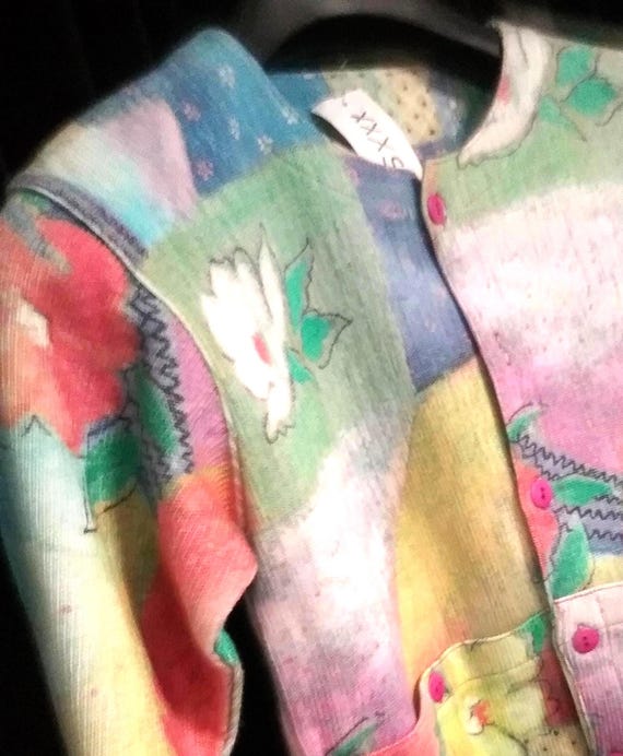 Sale 30% Janker, sweat jacket, long-sleeved, graphic all-over flowers, pastel-colored, short size, boxy, BIG format, girls, Little Cat, Vintage