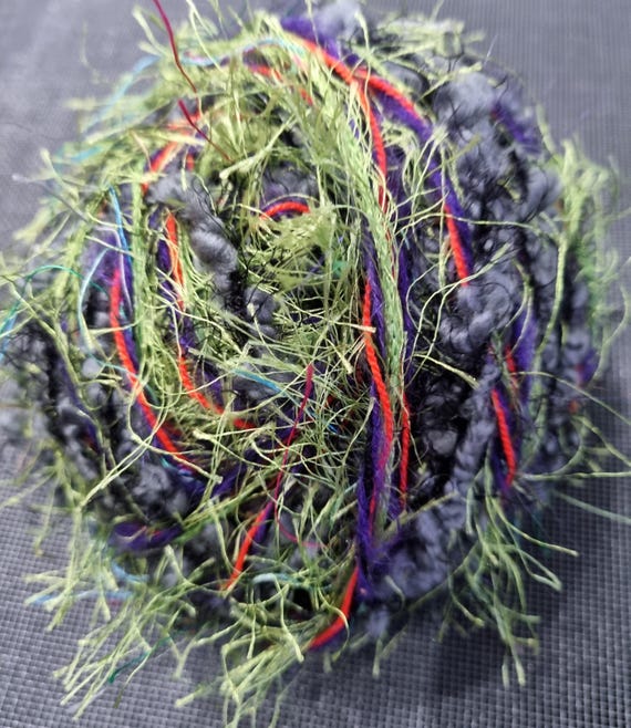 Wool, designer yarn mix, decorative yarn/accent yarn, for stripes, edges, and much more. Mini skeins, various fiber types, hand-wound, vintage wool