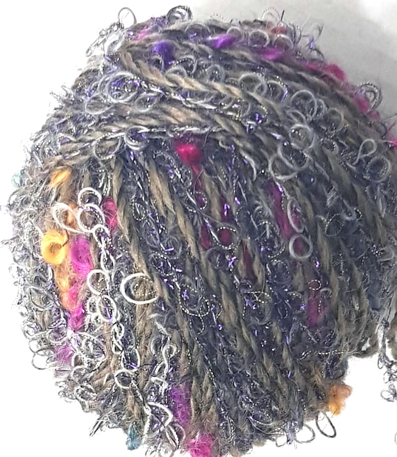 Wool, designer yarn mix, such as patterns, e.g. for vests/knitted shirts/crocheted tops/other items, hand-wound, various fiber types, vintage wool